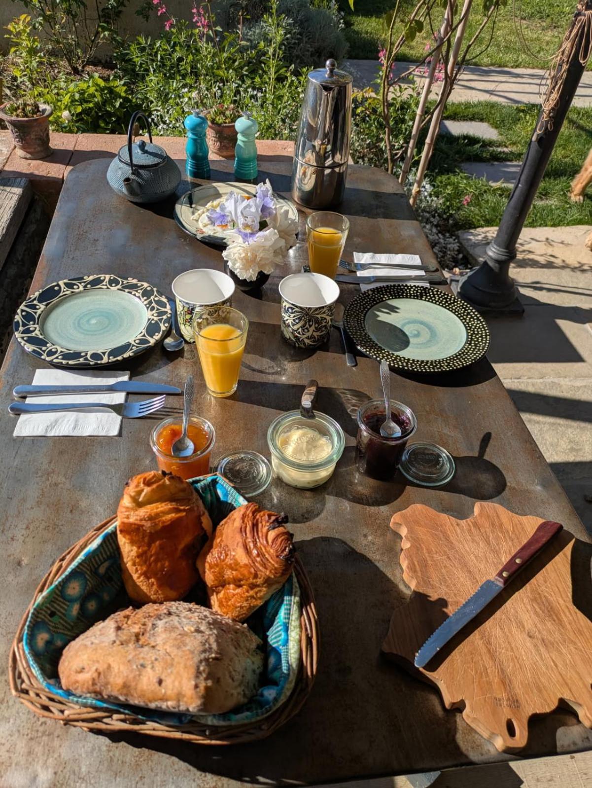 La Boheme La Belle Etoile Petit Dejeuner Compris Charols Εξωτερικό φωτογραφία